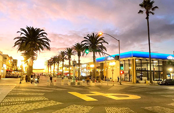 sunset at Pier Plaza Hermosa Beach