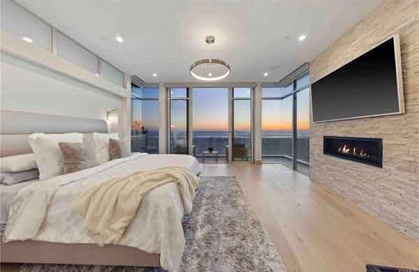 212 The Strand Hermosa Beach